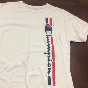 Men’s large Champion short sleeve tee